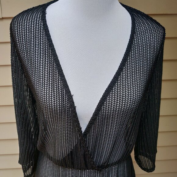 Black Sheer Swimsuit Cover-Up Plunging V-Neck 3/4 Sleeves Beach Vacation Cruise - Picture 4 of 8